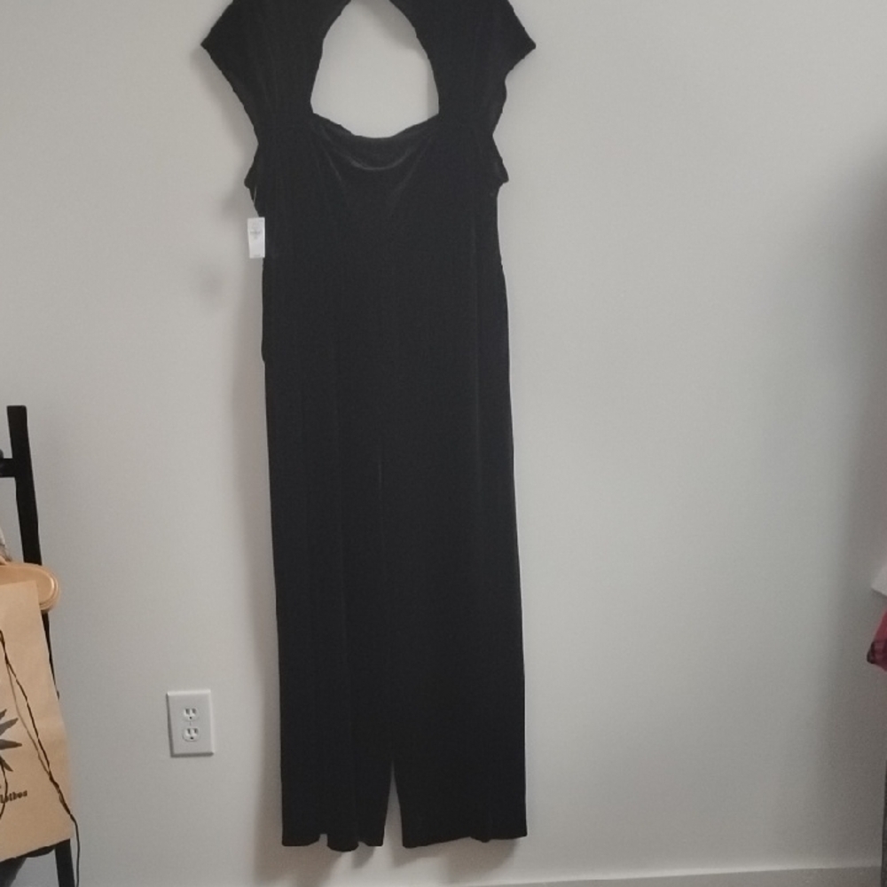 Old Navy Black Short Sleeve Dark Romanric Whimsigoth Velour Wide Leg Jumpsuit - Picture 9 of 16